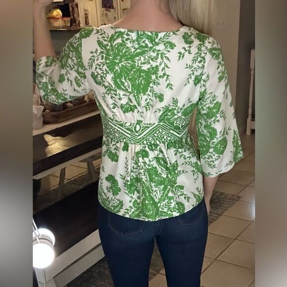 Tibi New York Green & White Silk Floral Print Wrap Style Blouse - Picture 4 of 14